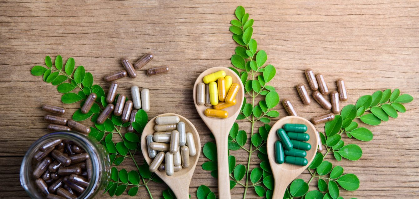 natural-supplements-vitamin-organic-medicine-capsule-pills-herbal-from-herbs